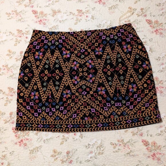 Farm Rio Embroidered Corduroy Mini Skirt | XL - Picture 3 of 7